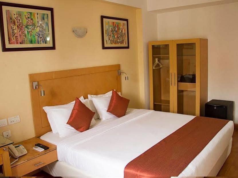 Hotel Marina Inn Egmore Chennai Exterior photo